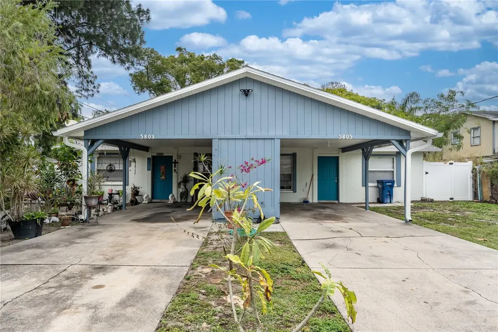 5803 & 5805 5th Street E Bradenton FL 34203