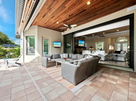 486 E Royal Flamingo Drive Sarasota FL 34236