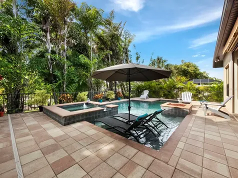 486 E Royal Flamingo Drive Sarasota FL 34236