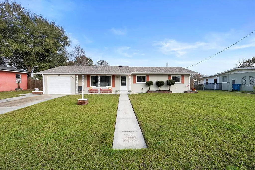 2240 SE 1st Street Orange City FL 32763