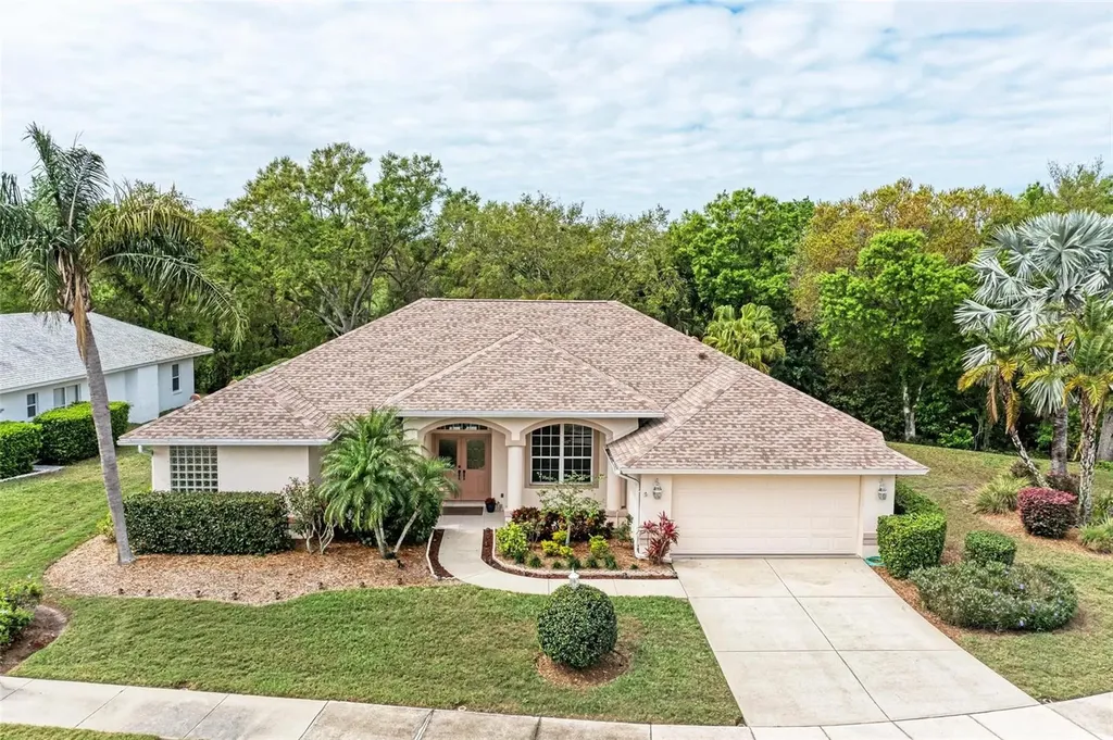 5289 Sunnydale Circle E Sarasota FL 34233