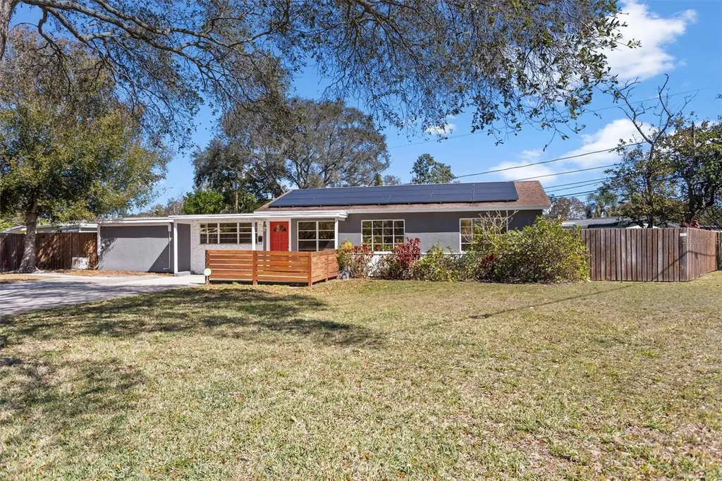 7001 Meadowlawn Drive N St Petersburg FL 33702