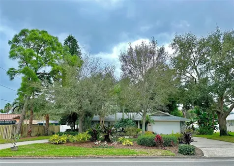 1020 Pinellas Point Drive S St Petersburg FL 33705