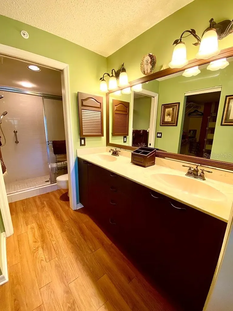 5553 Ashton Lake Drive Sarasota FL 34231