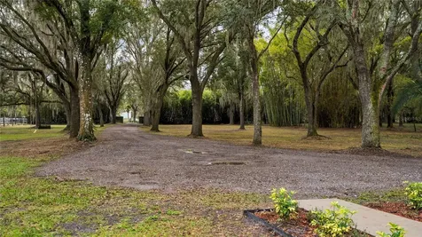 5700 Kelly Road Plant City FL 33565