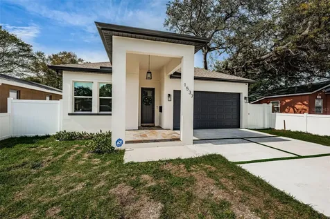 1537 42nd Street S St Petersburg FL 33711