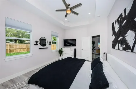 1537 42nd Street S St Petersburg FL 33711