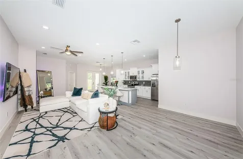 1537 42nd Street S St Petersburg FL 33711