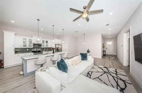 1537 42nd Street S St Petersburg FL 33711