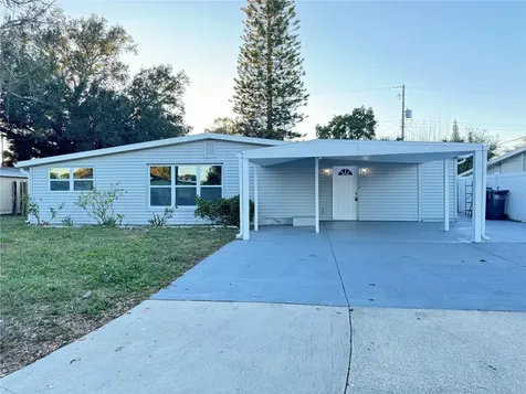 4928 Cresthill Drive Tampa FL 33615