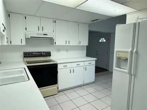 4928 Cresthill Drive Tampa FL 33615