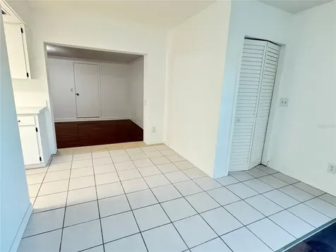 4928 Cresthill Drive Tampa FL 33615