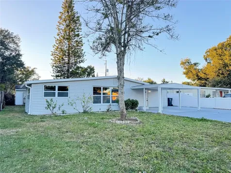 4928 Cresthill Drive Tampa FL 33615
