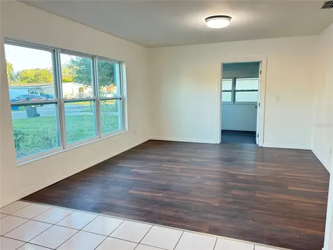 4928 Cresthill Drive Tampa FL 33615