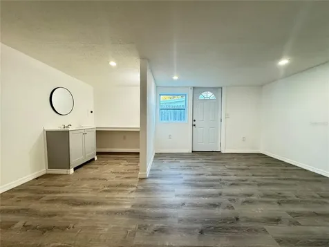4928 Cresthill Drive Tampa FL 33615