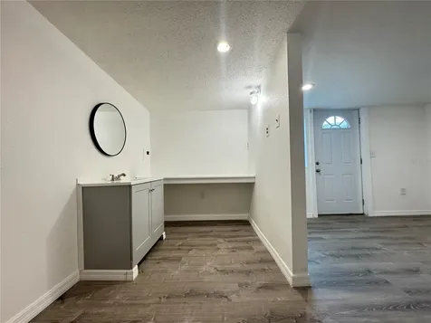 4928 Cresthill Drive Tampa FL 33615