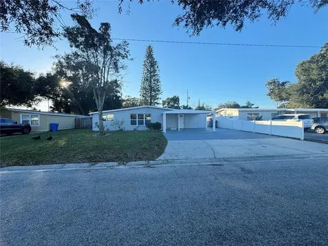 4928 Cresthill Drive Tampa FL 33615