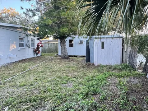 4928 Cresthill Drive Tampa FL 33615