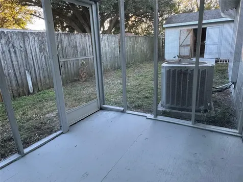 4928 Cresthill Drive Tampa FL 33615