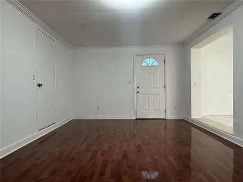 4928 Cresthill Drive Tampa FL 33615