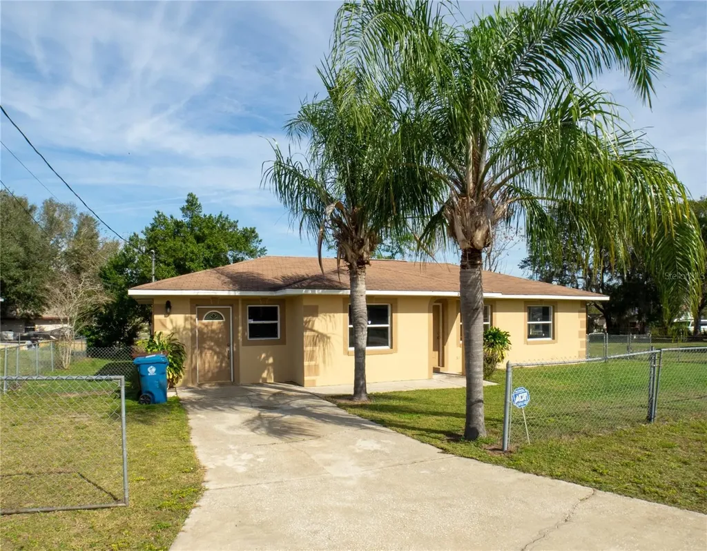 2404 Winger Avenue Haines City FL 33844