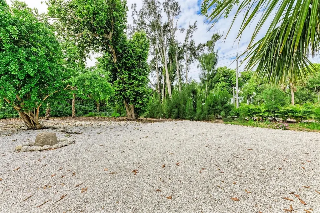 7520 Manasota Key Road Englewood FL 34223