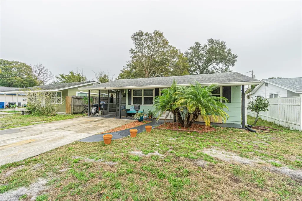 7970 26th Avenue N St Petersburg FL 33710