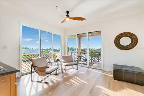2132 SE 20th Place Cape Coral FL 33990