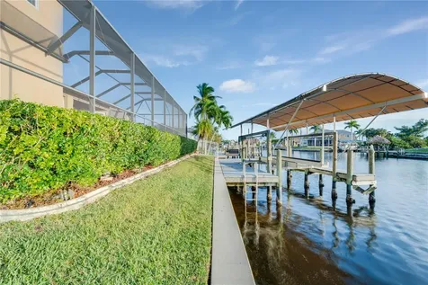 2132 SE 20th Place Cape Coral FL 33990