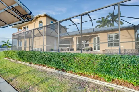 2132 SE 20th Place Cape Coral FL 33990