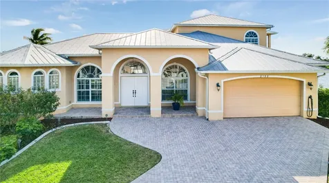 2132 SE 20th Place Cape Coral FL 33990