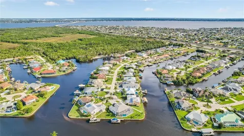 2132 SE 20th Place Cape Coral FL 33990