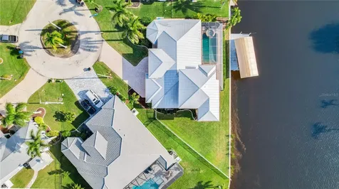 2132 SE 20th Place Cape Coral FL 33990