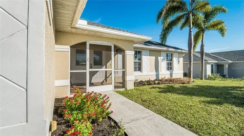 2913 SW 8th Place Cape Coral FL 33914