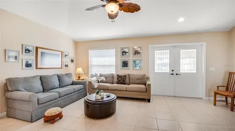 2913 SW 8th Place Cape Coral FL 33914