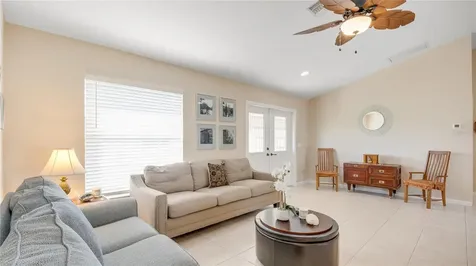 2913 SW 8th Place Cape Coral FL 33914