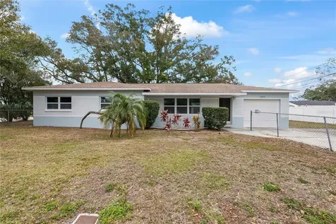 1595 58th Avenue N St Petersburg FL 33703