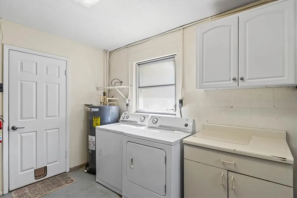 2572 Jefferson Circle Sarasota FL 34239
