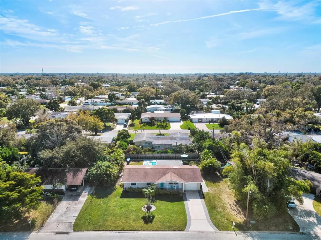 2572 Jefferson Circle Sarasota FL 34239