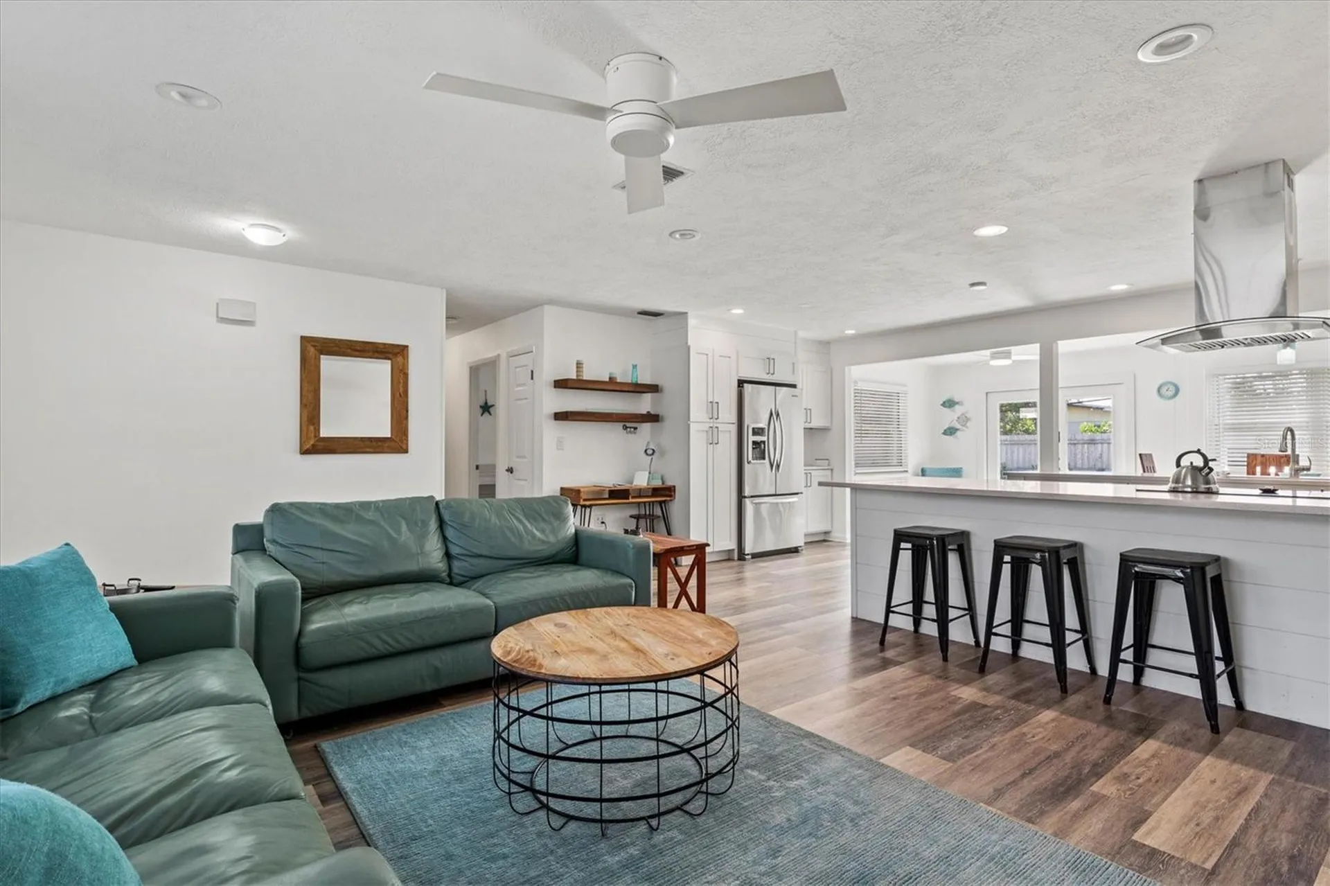 2572 Jefferson Circle Sarasota FL 34239