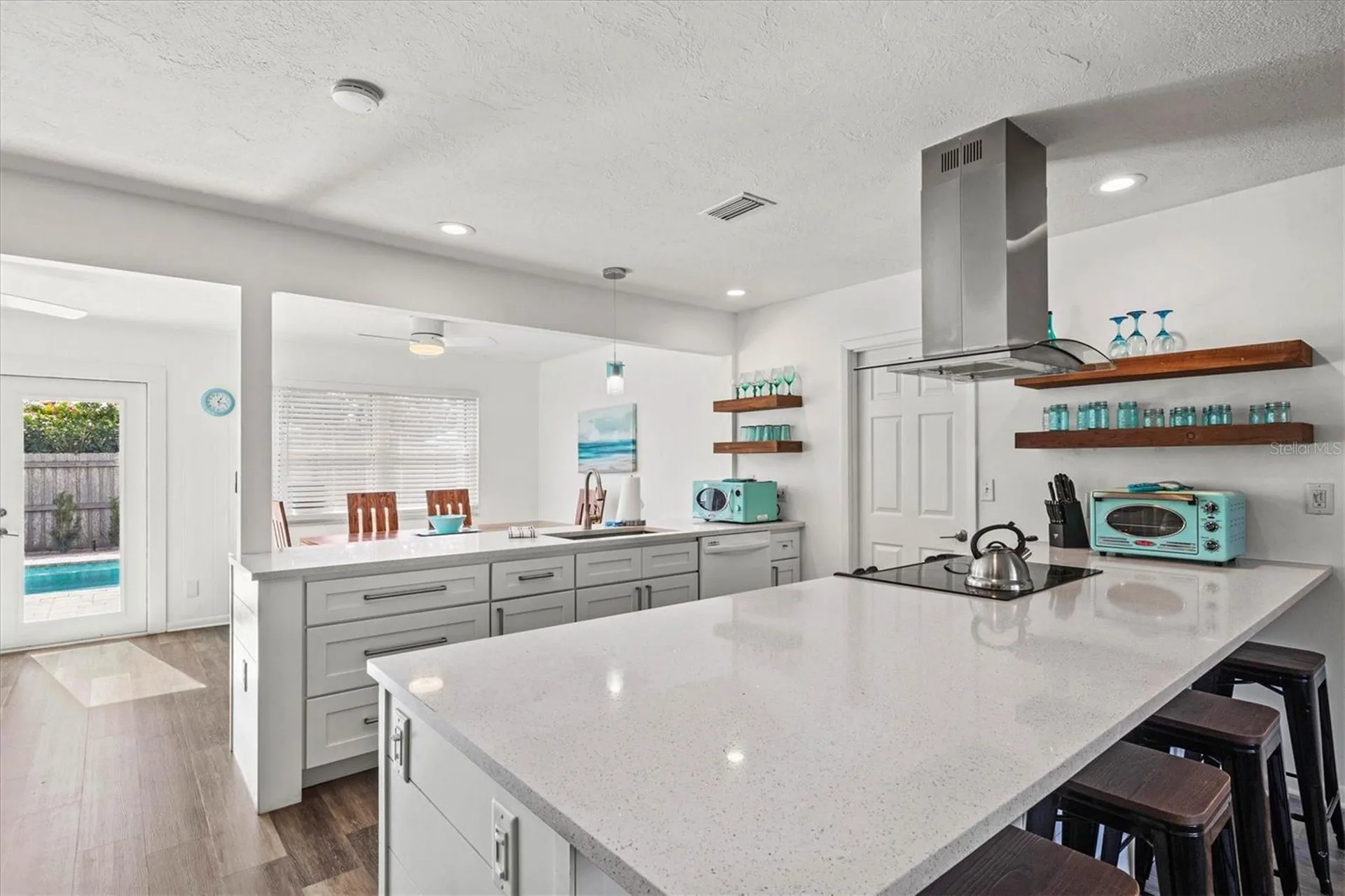 2572 Jefferson Circle Sarasota FL 34239