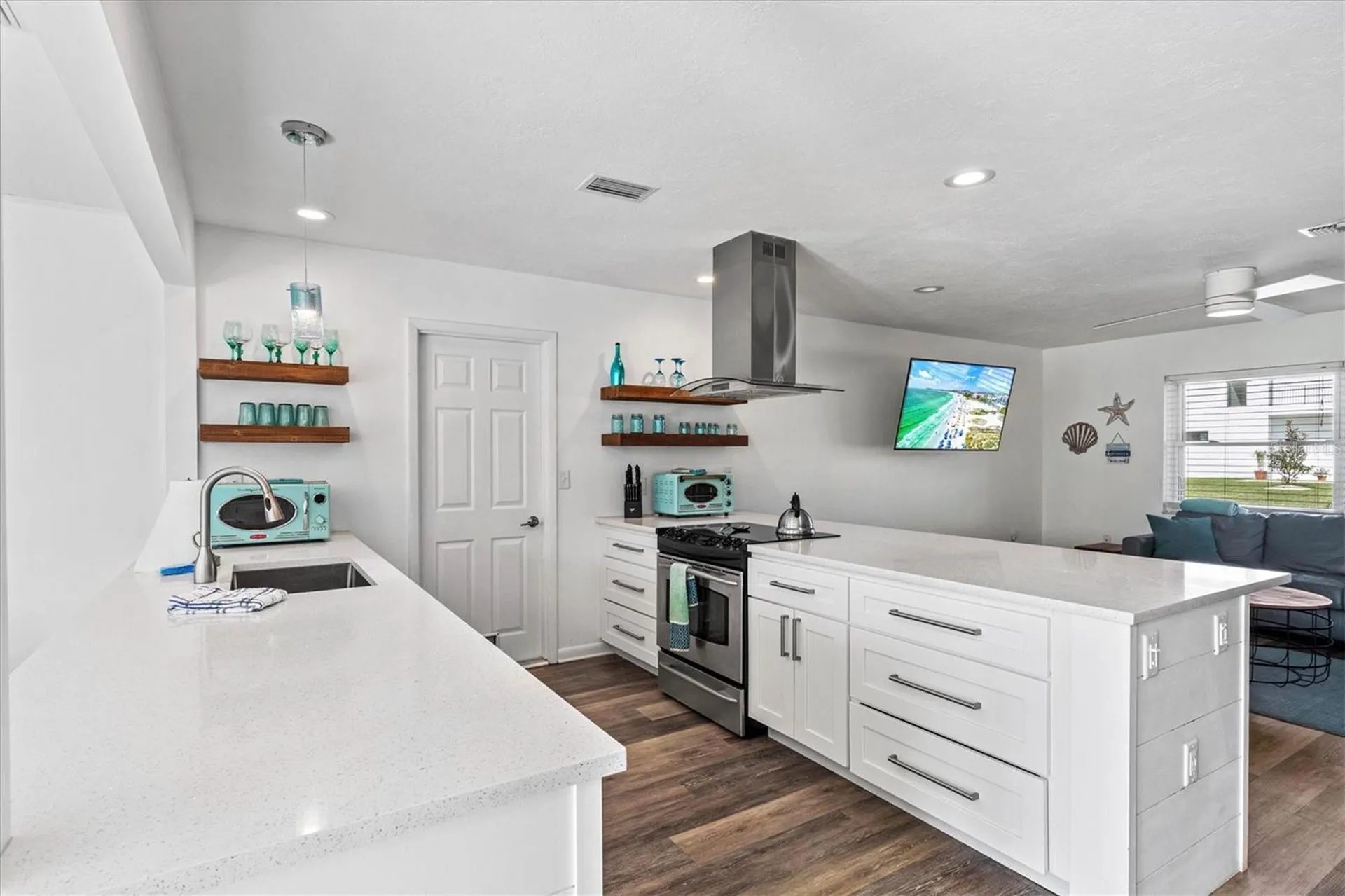 2572 Jefferson Circle Sarasota FL 34239