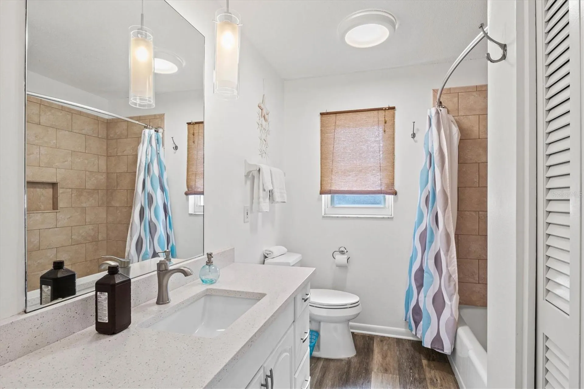 2572 Jefferson Circle Sarasota FL 34239