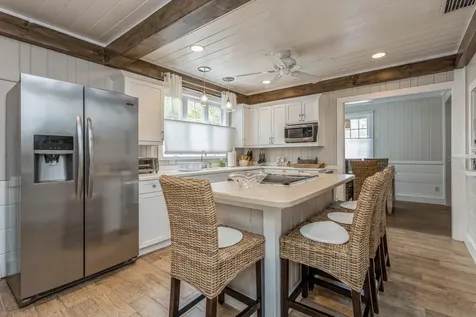 5408 Plaza Des Las Palmas Sarasota FL 34242