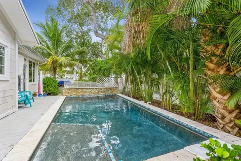 5408 Plaza Des Las Palmas Sarasota FL 34242