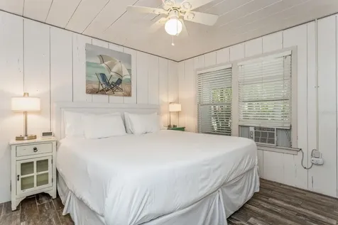 5408 Plaza Des Las Palmas Sarasota FL 34242