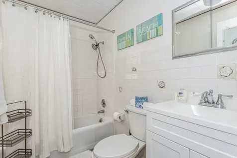 5408 Plaza Des Las Palmas Sarasota FL 34242