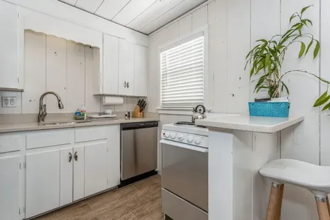 5408 Plaza Des Las Palmas Sarasota FL 34242