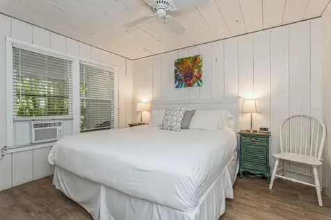 5408 Plaza Des Las Palmas Sarasota FL 34242