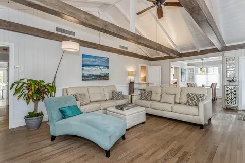 5408 Plaza Des Las Palmas Sarasota FL 34242